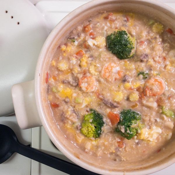 蕃茄牛肉燕麥粥 : 煮吃是七陶一起做