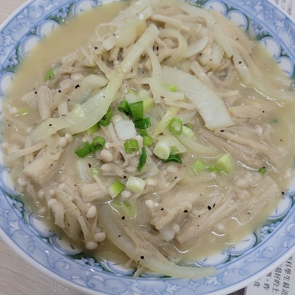 奶油金針菇 : 貓咪一起做