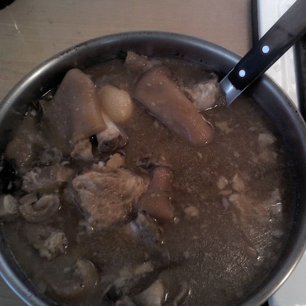 ㄚ曼達的廚房~出運豬腳 : 郭愛裍一起做