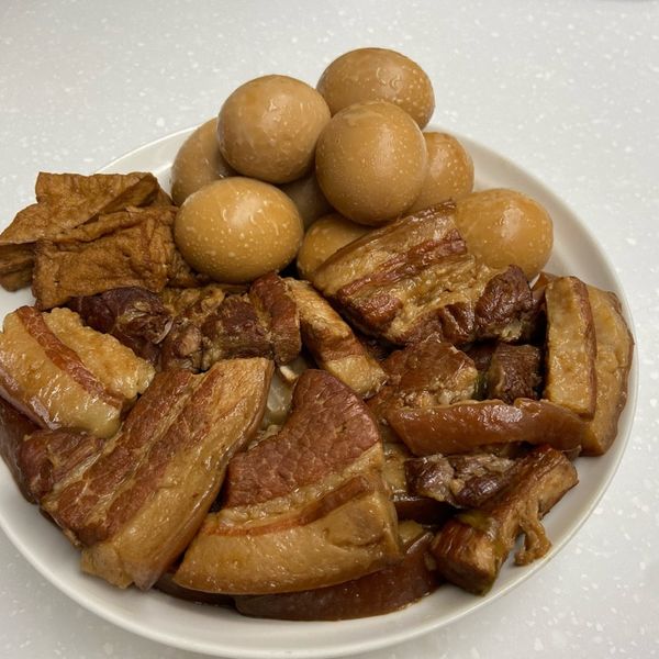 滷控肉 爌肉飯 : 金魚一起做