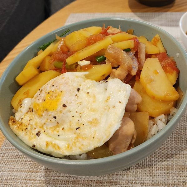 蕃茄馬玲薯燉雞腿 : Alice一起做