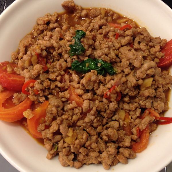 扒完三碗飯! 泰式打拋豬 食譜：YenPing Chen 一起做