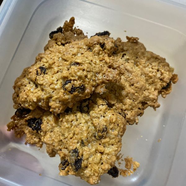 【影片】葡萄燕麥餅乾 (新手必學)：Debby Yang 一起做