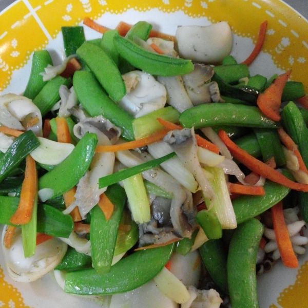 蝦仁炒甜豆---泰山橄欖油 : 張嘉芸一起做