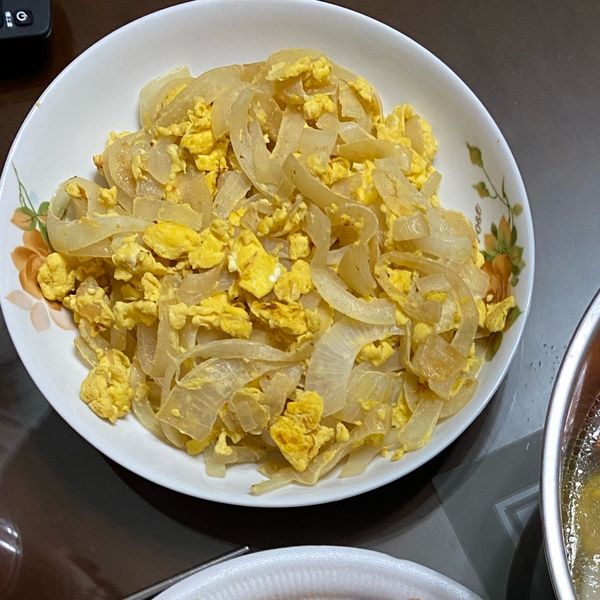 洋蔥炒蛋 : Jun一起做
