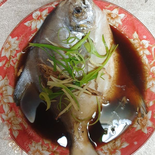 清蒸金鯧魚 : 伶子一起做