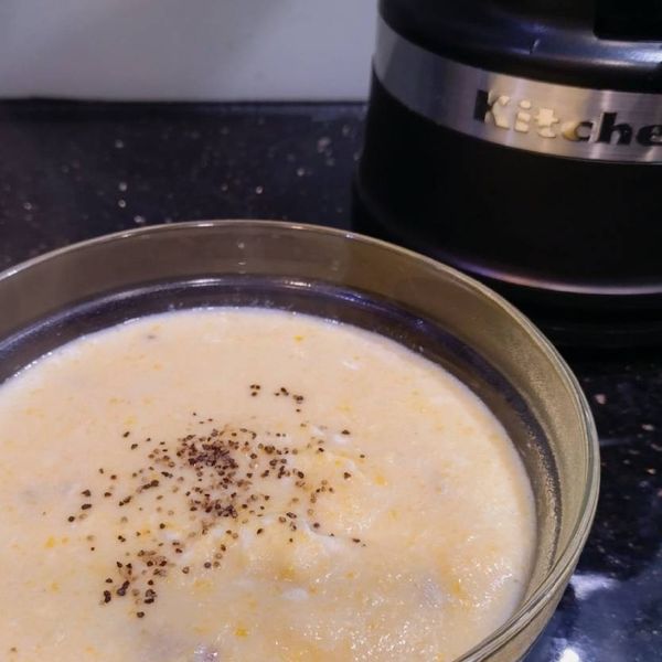 玉米濃湯：Andy 一起做