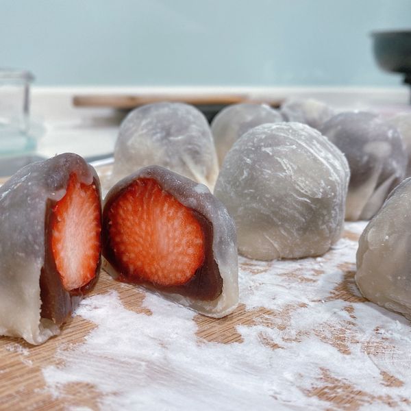 草莓大福~超光滑完美大福皮這樣做 : Candy Wei一起做