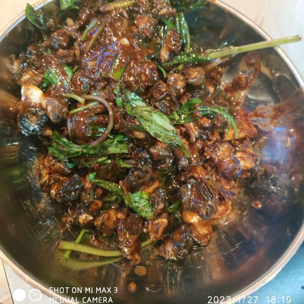 快炒店的生炒螺肉:Tsai-Ling Chen 一起做