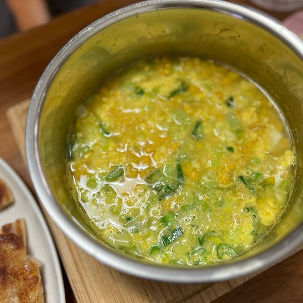 玉米濃湯：Helen 一起做