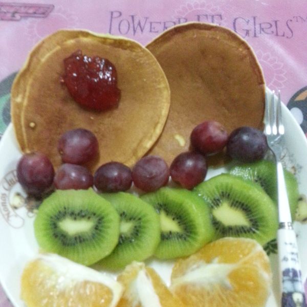 水果鬆餅&自己做簡單鬆餅粉：天小飛 一起做