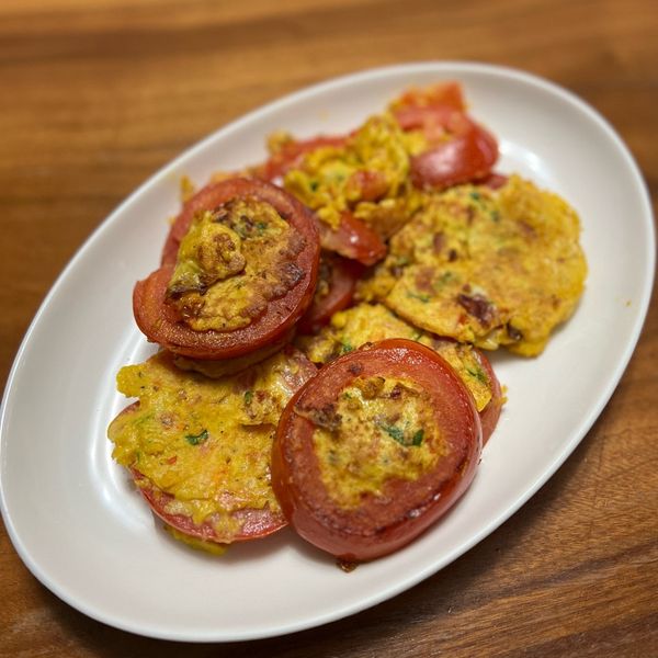 咖哩蕃茄雞蛋煎餅:Helen 一起做