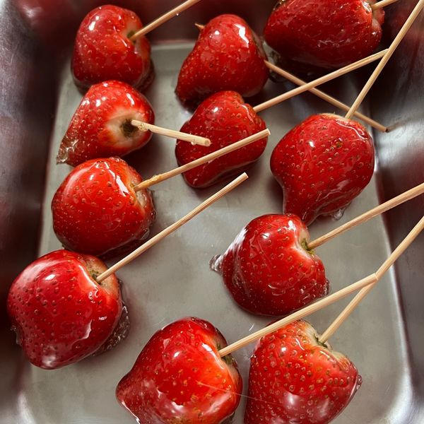 草莓糖葫蘆 : Xinru Yang一起做