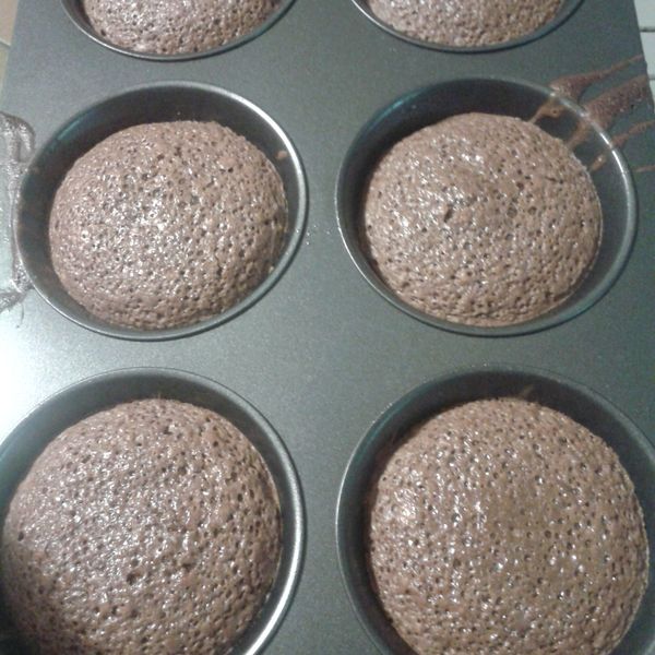 爆漿巧克力蛋糕-令人垂涎的好滋味!：GuangYi Chen 一起做