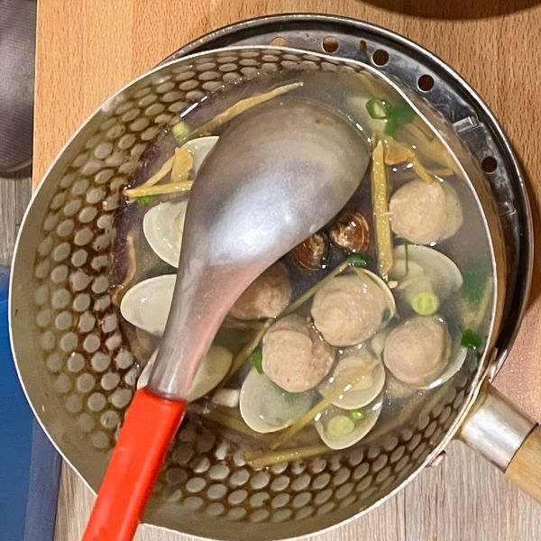 薑絲蛤蠣湯 : 芊一起做