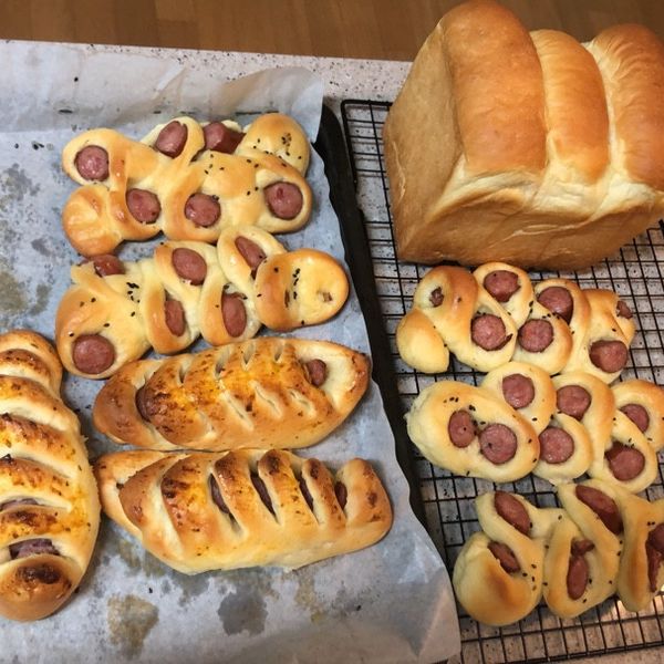 台式熱狗麵包：住在塔洞的太太 一起做