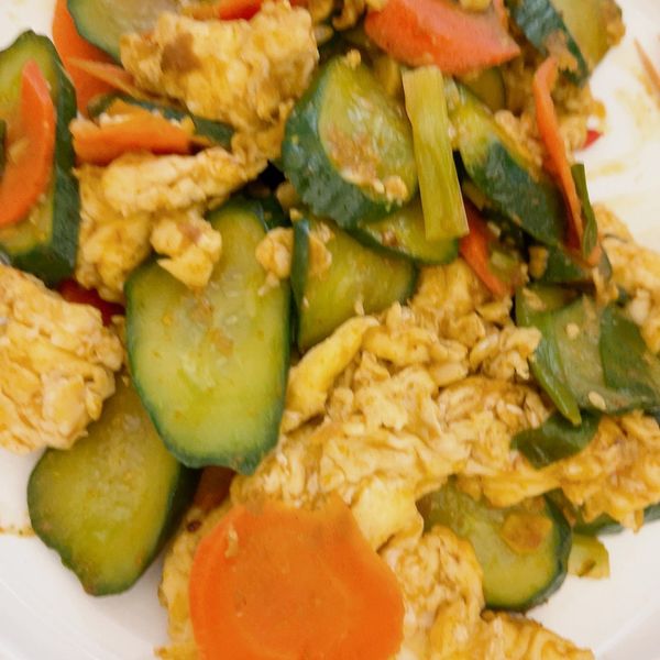 小黃瓜炒蛋 : Lo Alisa一起做