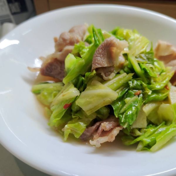 味噌高麗菜炒肉片 : ㄚ文一起做