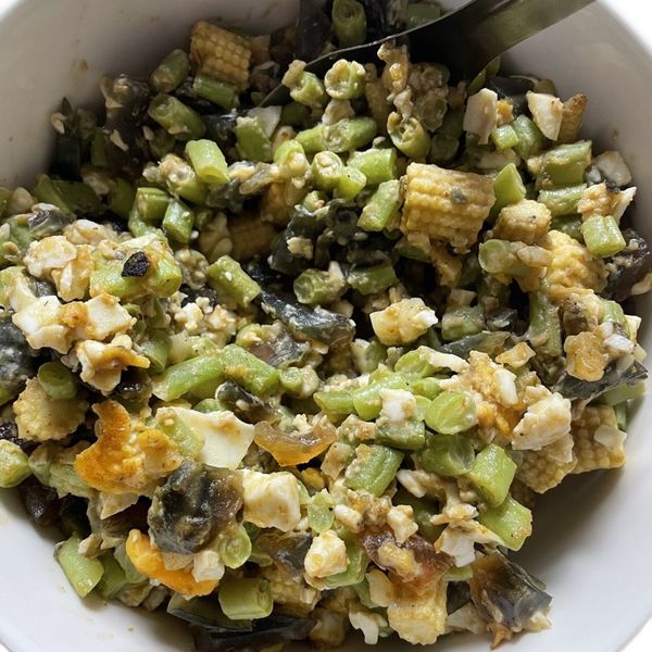 好下飯～ 金沙皮蛋四季豆 : 😊一起做