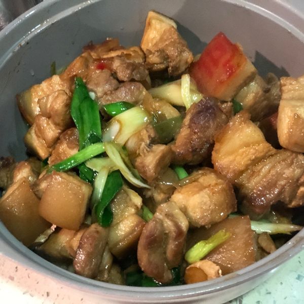 【粉豬兒】醬燒五花肉 : Sara Wang一起做