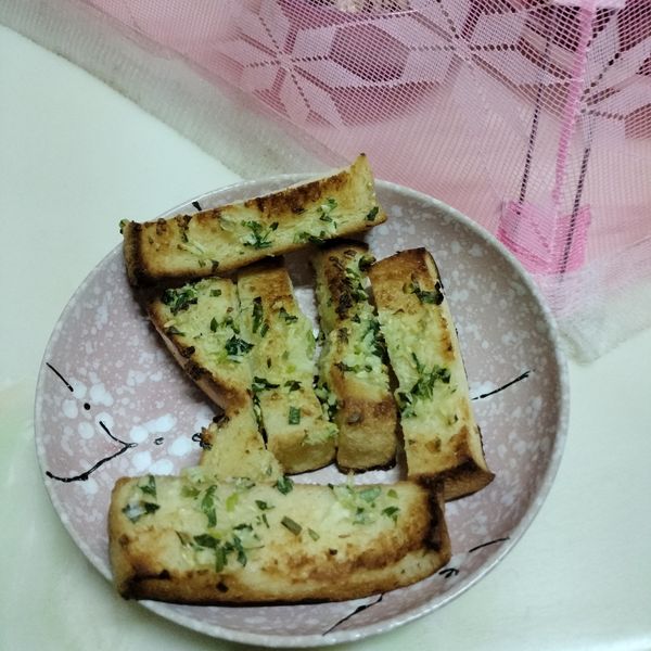 香蒜吐司條：謝庭翠 一起做