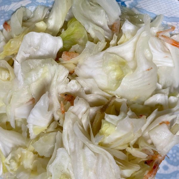 高麗菜炒蝦米:德德 一起做