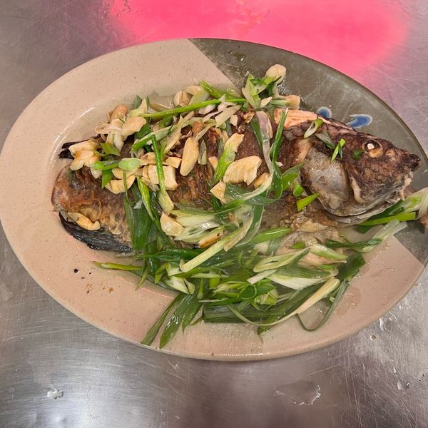 蒜燒吳郭魚:小柯 一起做