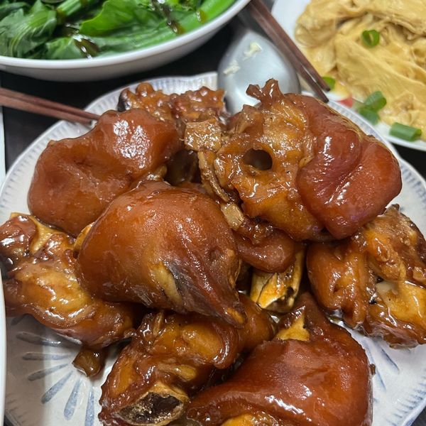 古早味滷豬腳：歡迎到Maggie的創意廚坊！ 一起做