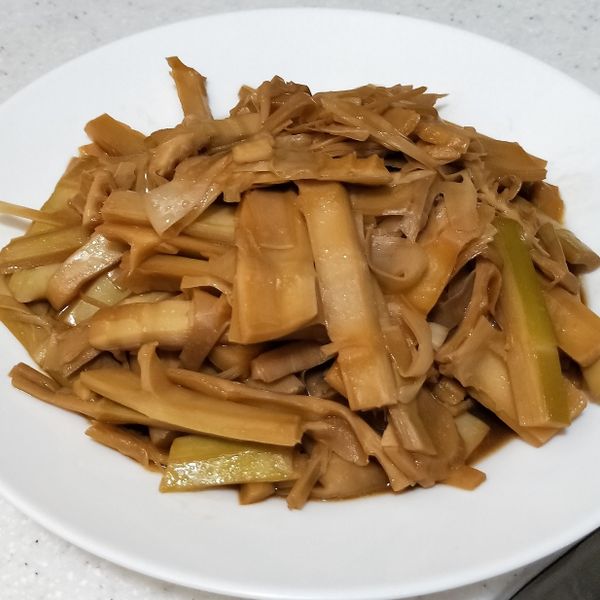 油悶桂竹筍：游甯喬 一起做