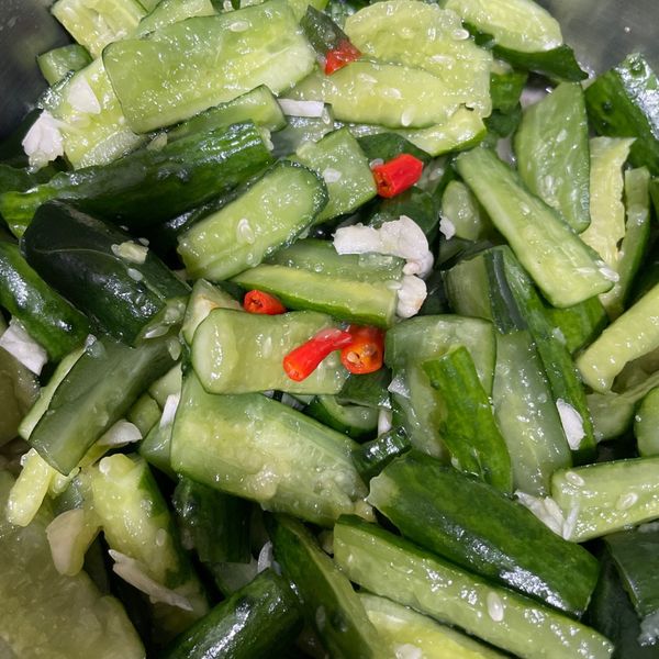 涼拌小黃瓜：Mi Miao 一起做