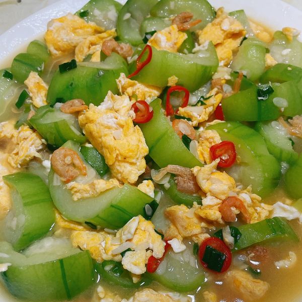 懶人料理 - 絲瓜炒蛋 : 小迎一起做