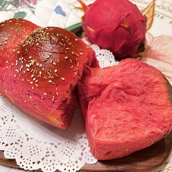 紅龍果吐司 : Julie wu一起做