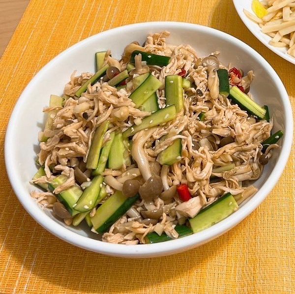 涼拌雞絲小黃瓜 : Linda一起做