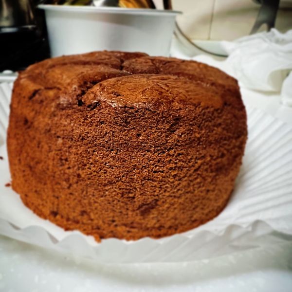巧克力戚風蛋糕（6吋減糖配方） : 邱倫倫一起做