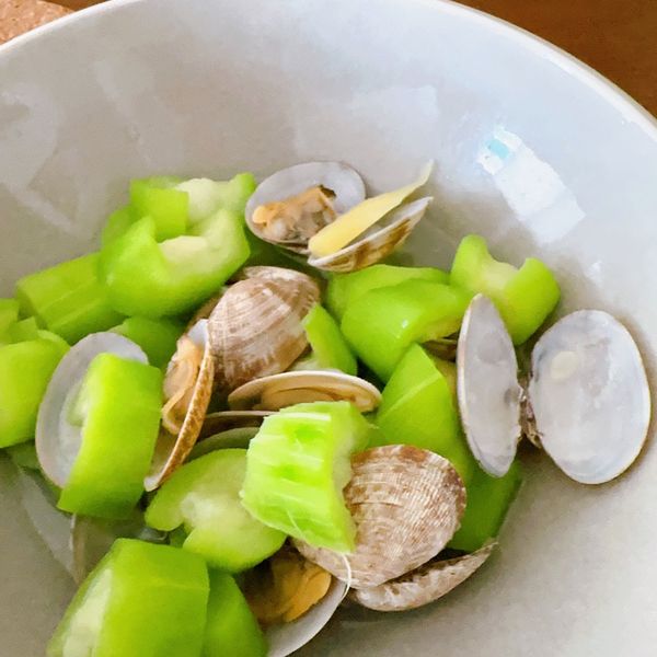 蛤蜊絲瓜 : Alice Huang一起做