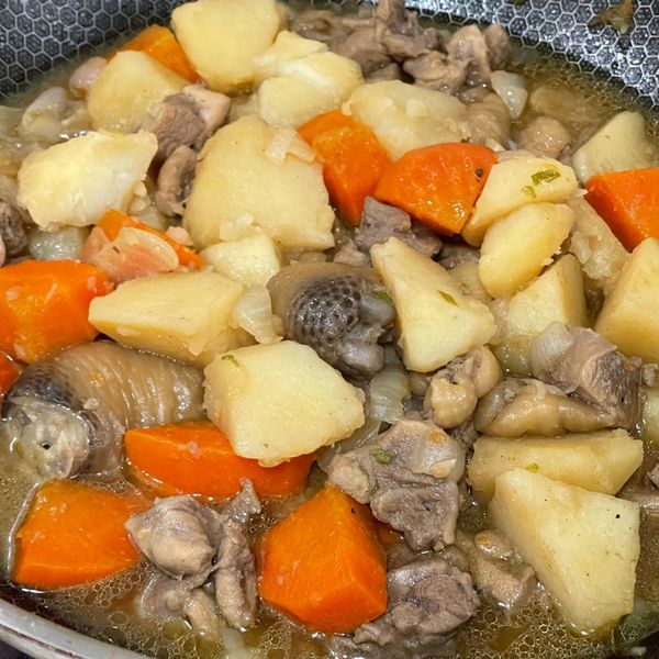 馬鈴薯燉雞腿丁 : Erin Yen一起做