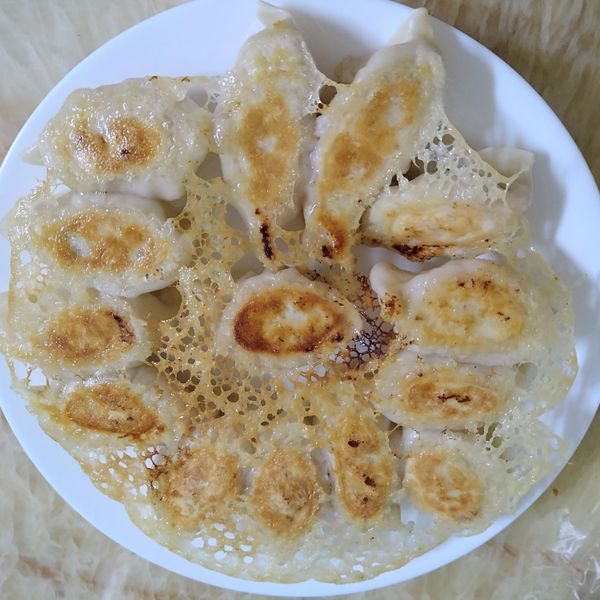 冰花煎餃/脆皮煎餃 : 紫愛下廚一起做