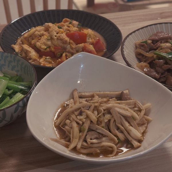 undefined：動吃動吃 一起做