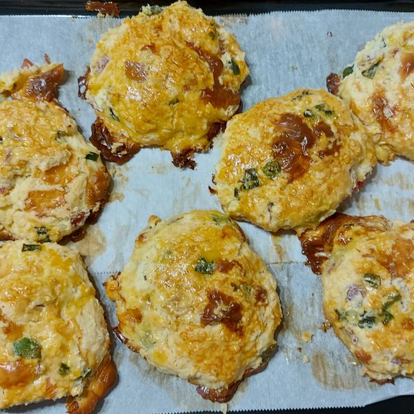 香蔥火腿起士司康：魚兒 一起做