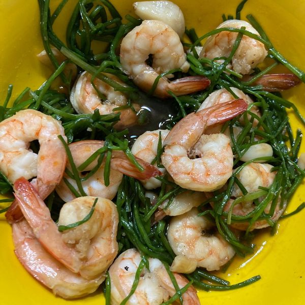 水蓮炒蝦仁 : 王雅婷一起做