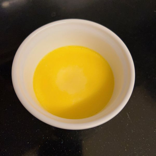 寶寶食譜【雞蛋布丁】：妮娜 一起做