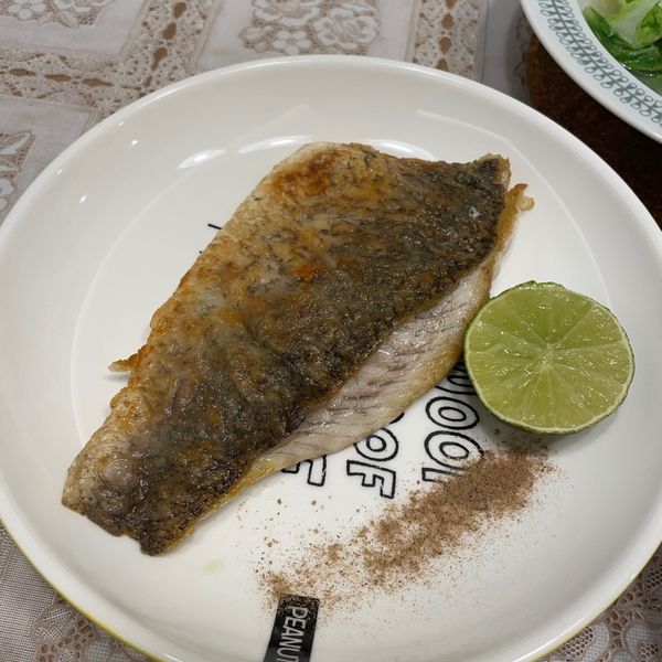 香煎泰式鱸魚片-允廚親子廚藝 : Yj Lin一起做