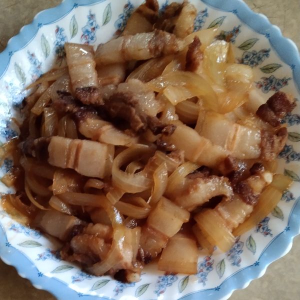 洋蔥炒肉：佑醬 一起做