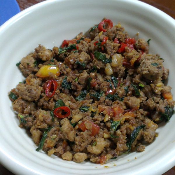 扒完三碗飯! 泰式打拋豬 食譜 : Lin Ya Ching Ann一起做