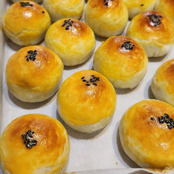 手作蛋黃酥 : Jing Yeuh Lo一起做