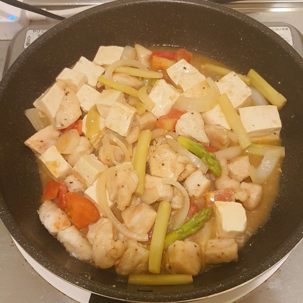 番茄雞胸燴豆腐 : Hannah 一起做