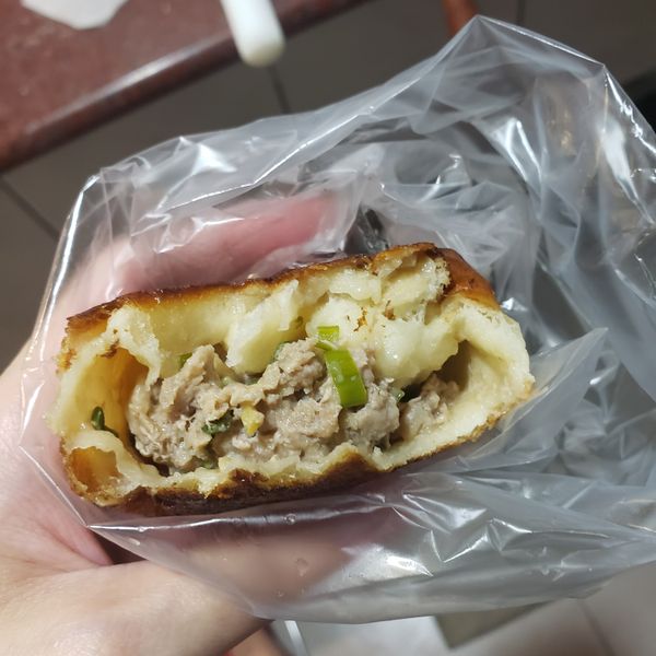 蔥肉餡餅 : 莎莎一起做