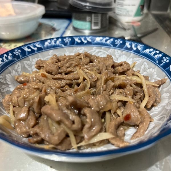 薑絲炒牛肉:吠吠陳 一起做