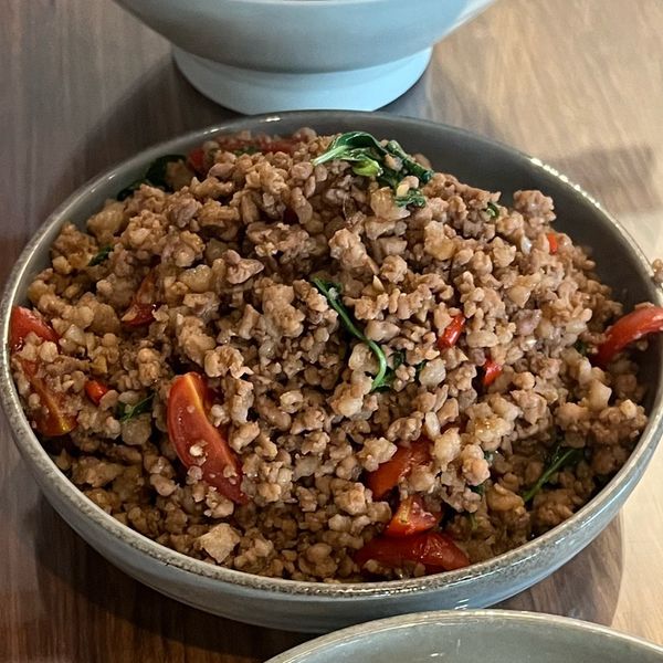 泰式打拋豬 : 貓兒一起做