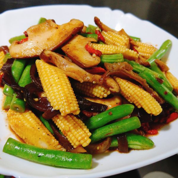 黑胡椒醬燴鮮蔬：張小春 一起做